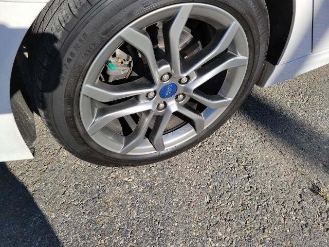 Used 2019 Ford Fusion Titanium FWD image 22