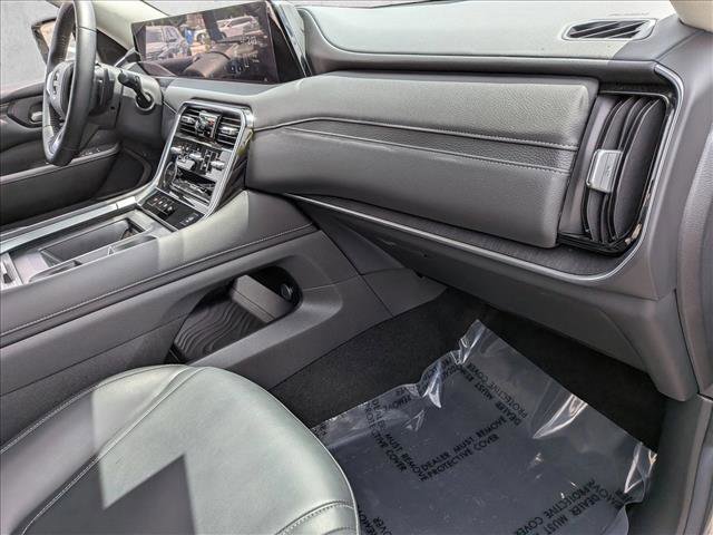 Used 2025 Nissan Armada SV image 20