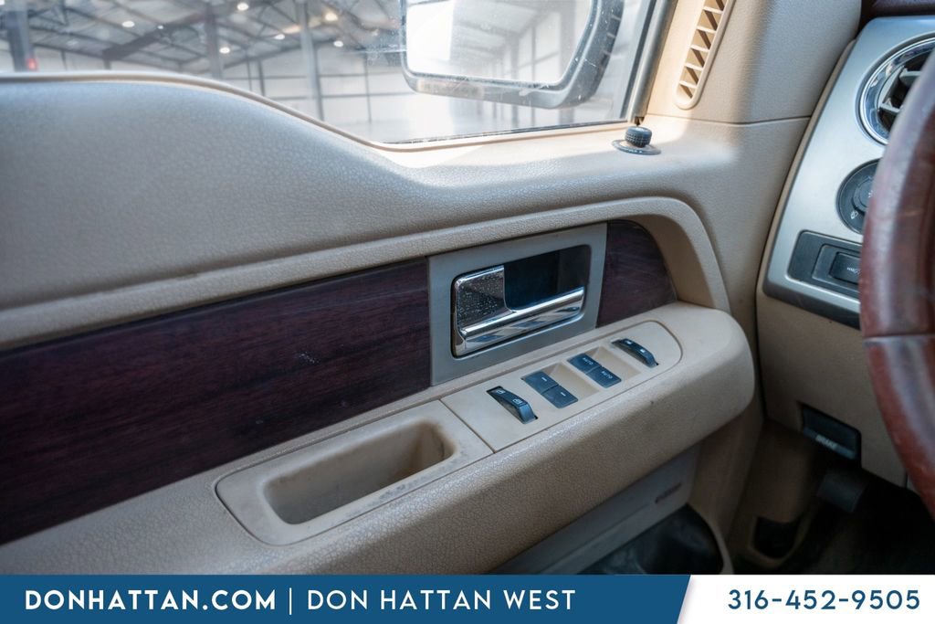 Used 2013 Ford F150 King Ranch w/ King Ranch Luxury Pkg image 15