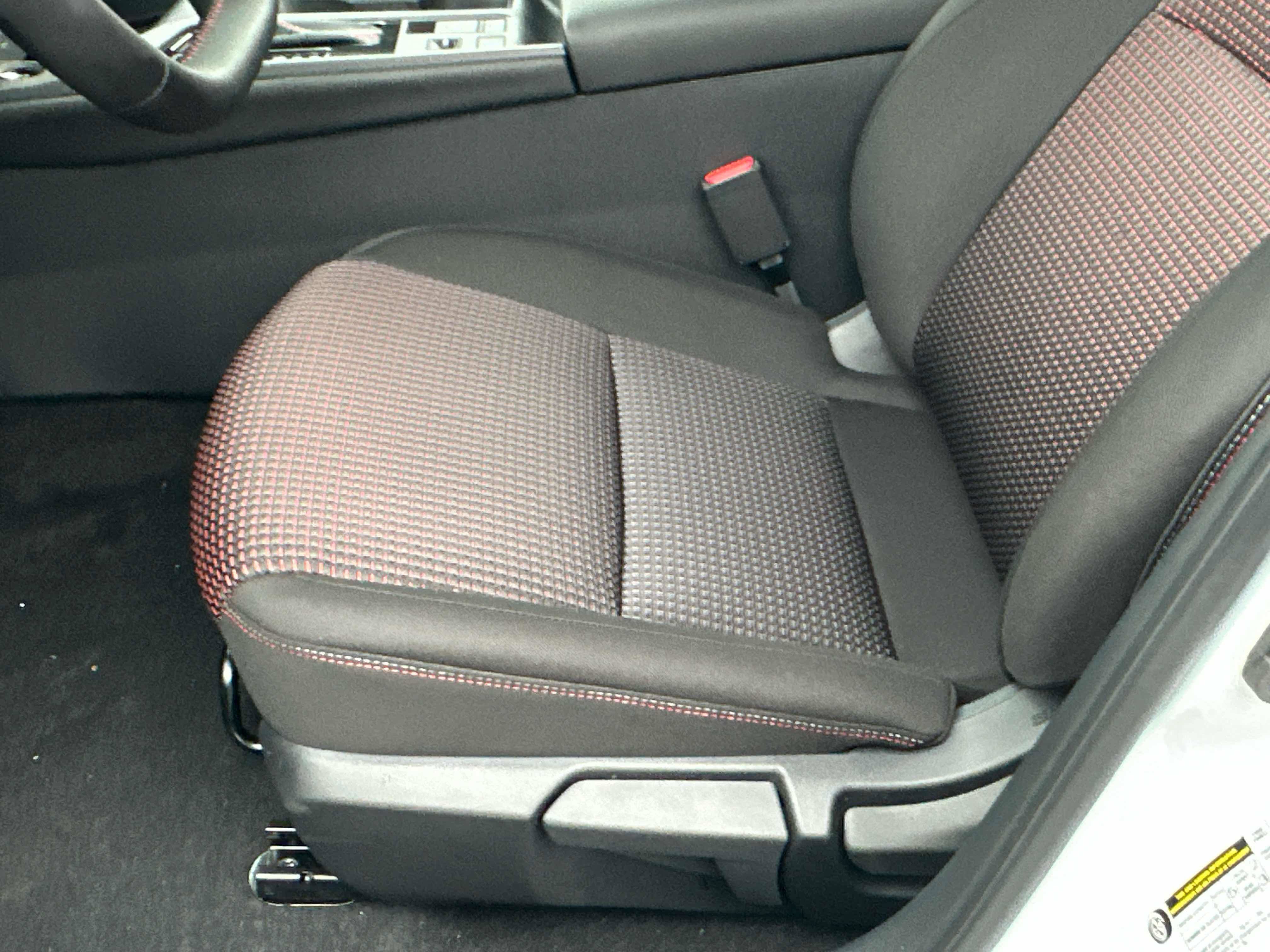 New 2026 Nissan Sentra SR w/ Floor Mat Package FWD image 22