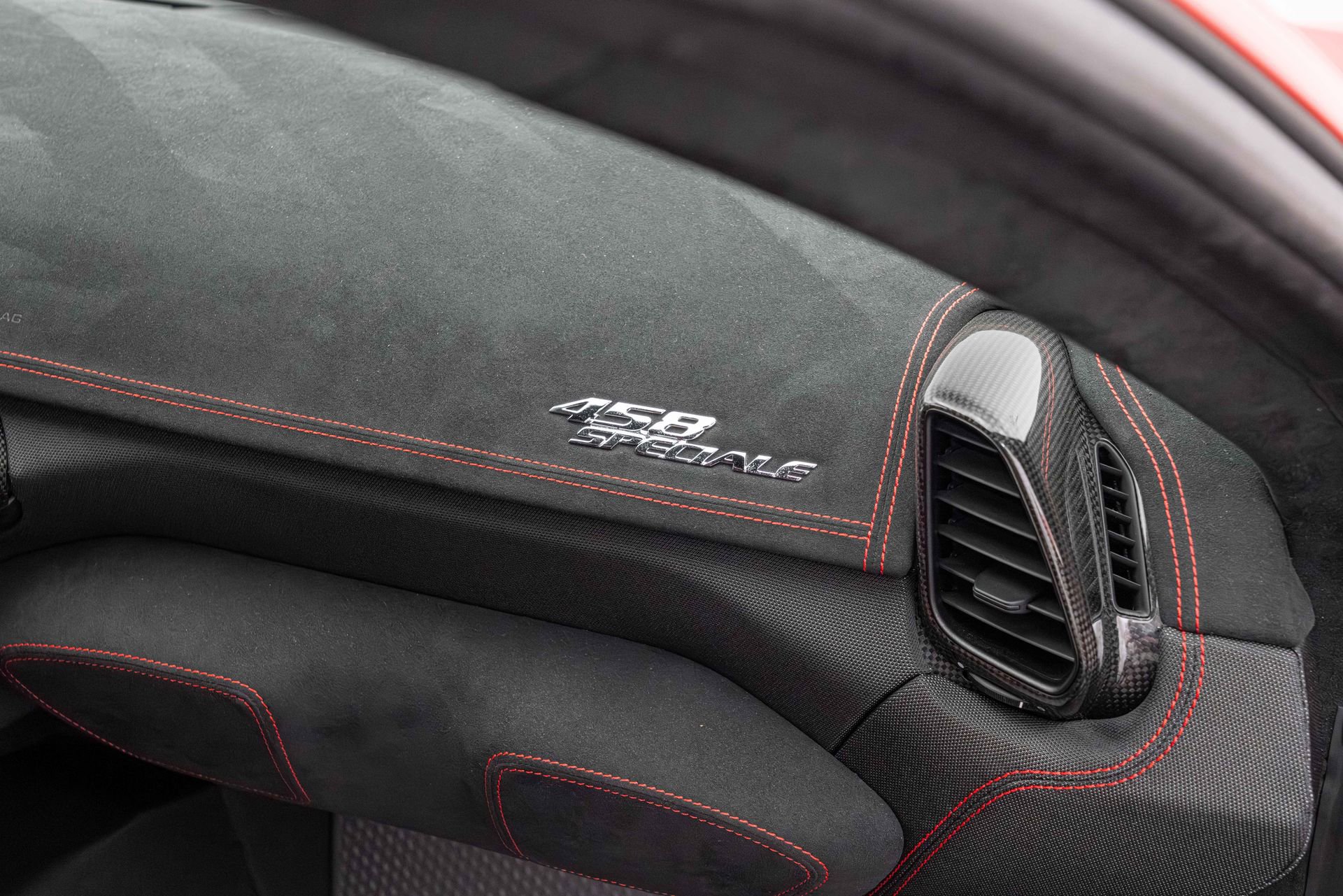 Certified 2015 Ferrari 458 Speciale Coupe RWD image 32