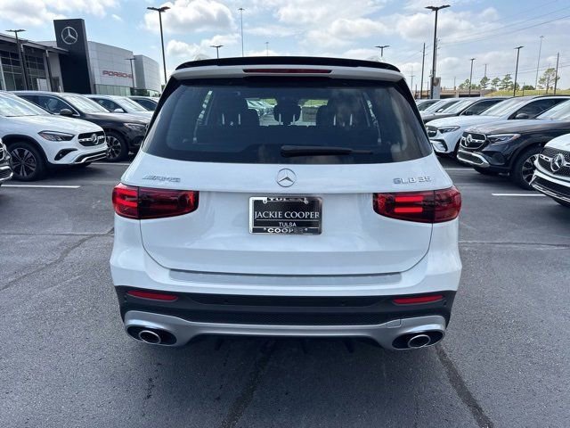 New 2025 Mercedes-Benz GLB 35 AMG 4MATIC image 6