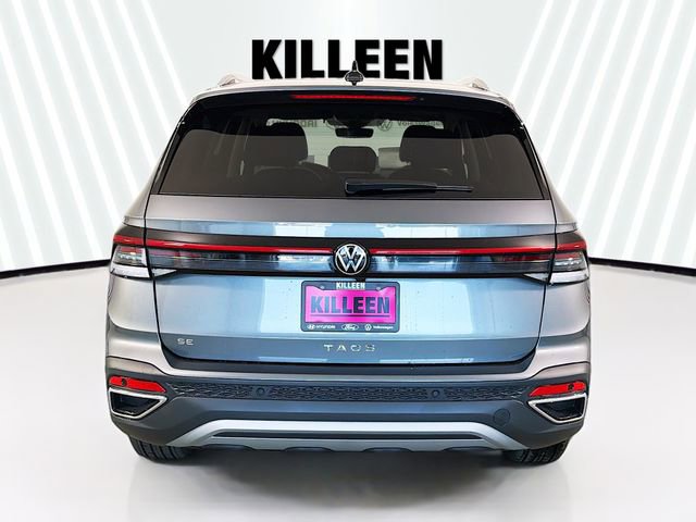 New 2026 Volkswagen Taos SE image 6