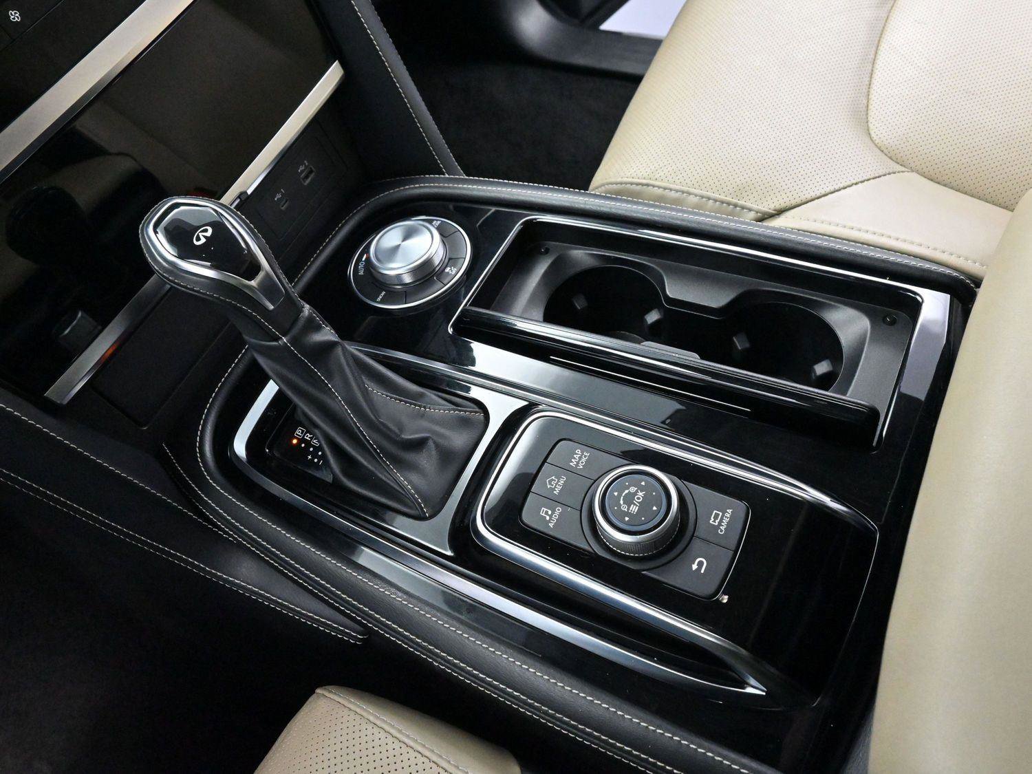 Used 2022 INFINITI QX80 Premium Select w/ Cargo Package image 29