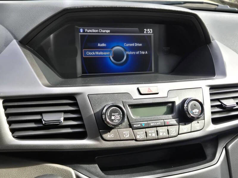 Used 2014 Honda Odyssey LX image 24