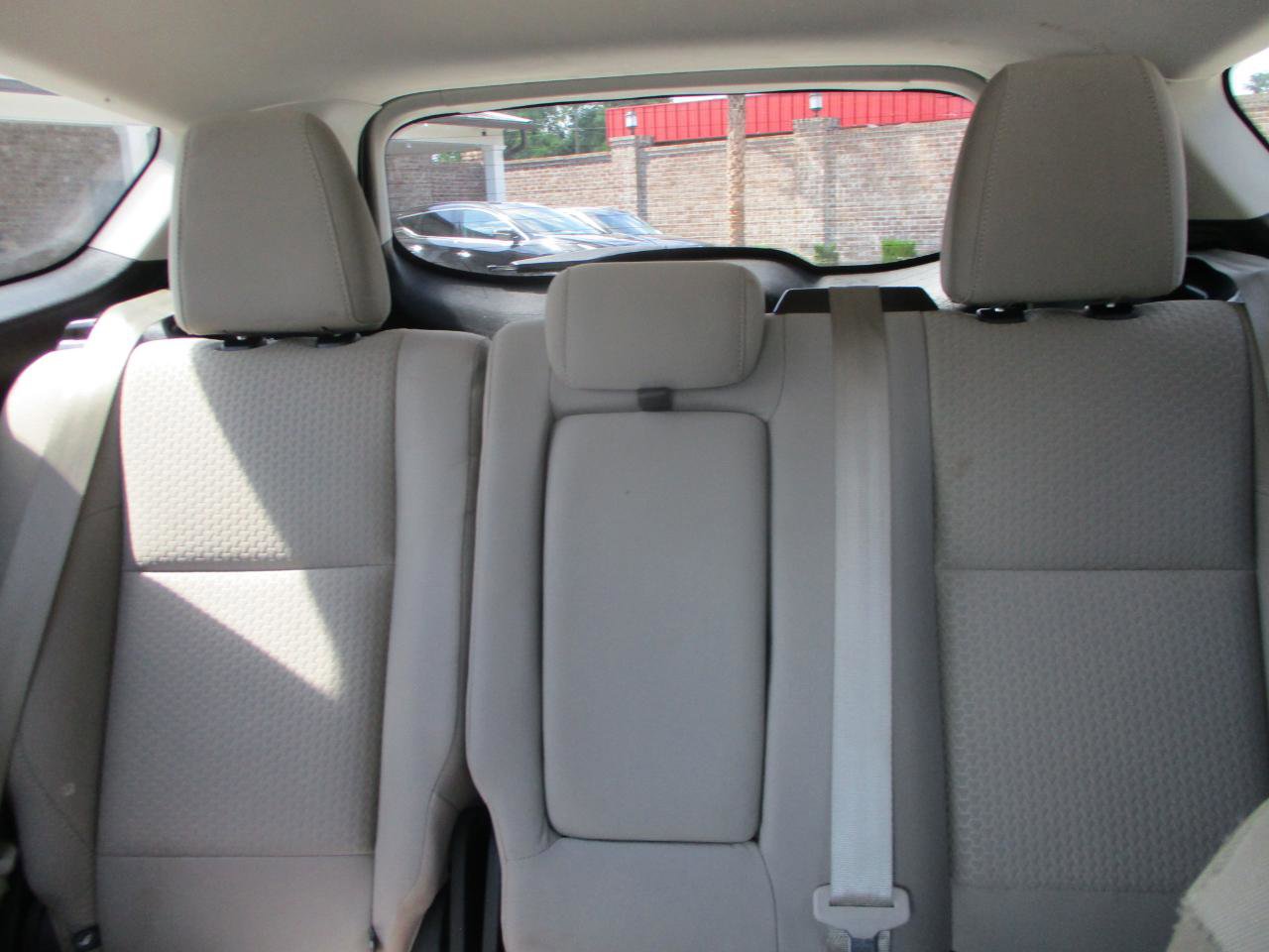 Used 2017 Ford Escape SE FWD image 16
