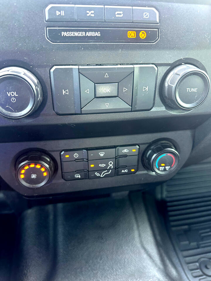 Used 2022 Ford F350 XL w/ Power Equipment Group image 19