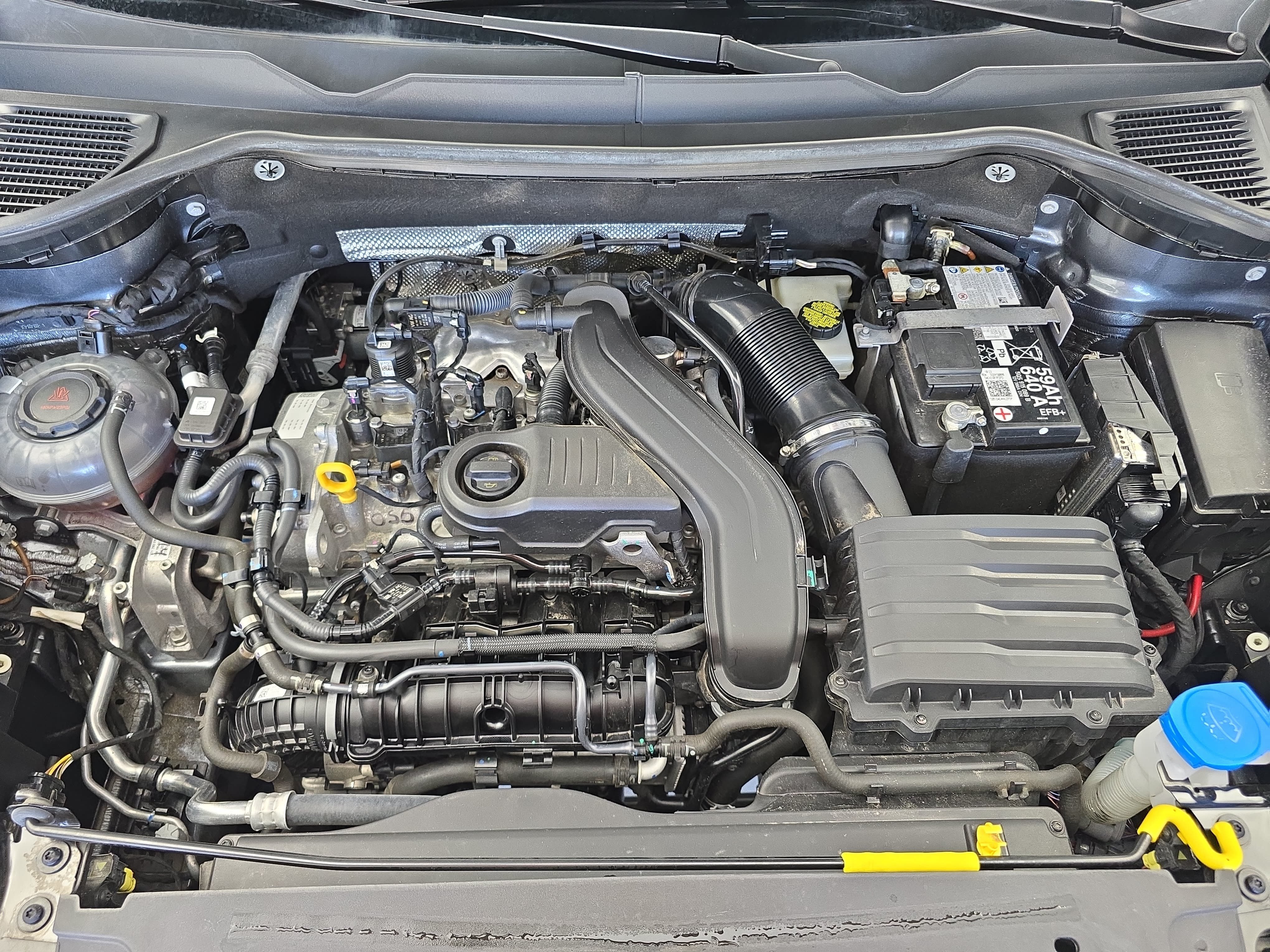 Certified 2024 Volkswagen Taos SE AWD/4WD image 30