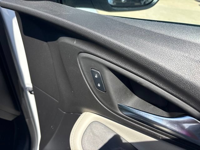 Used 2023 Buick Encore GX Essence w/ Experience Buick Package AWD/4WD image 45