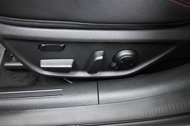 Used 2025 Genesis G70 3.3T Advanced RWD image 9