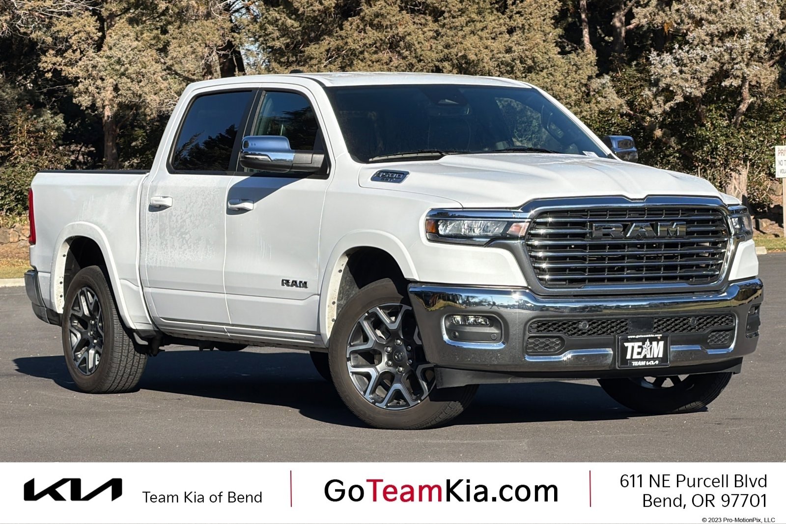 Used 2025 RAM 1500 Laramie image 1