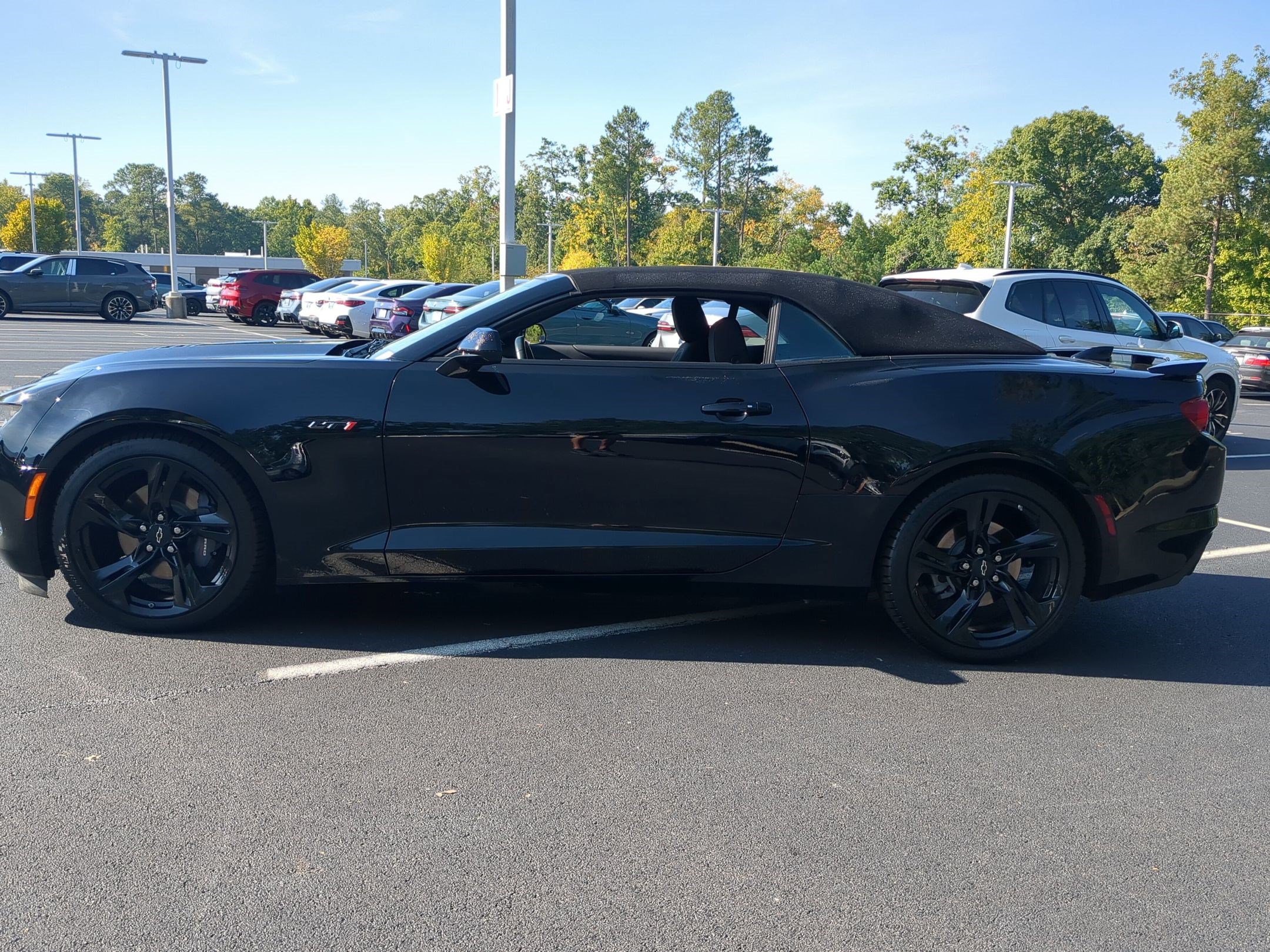Used 2023 Chevrolet Camaro LT RWD image 7