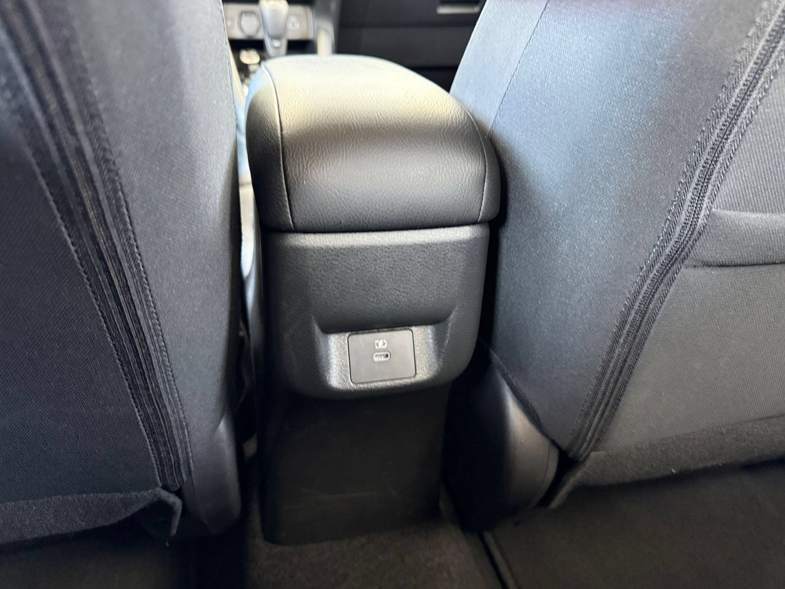 Used 2025 Nissan Versa SV FWD image 19