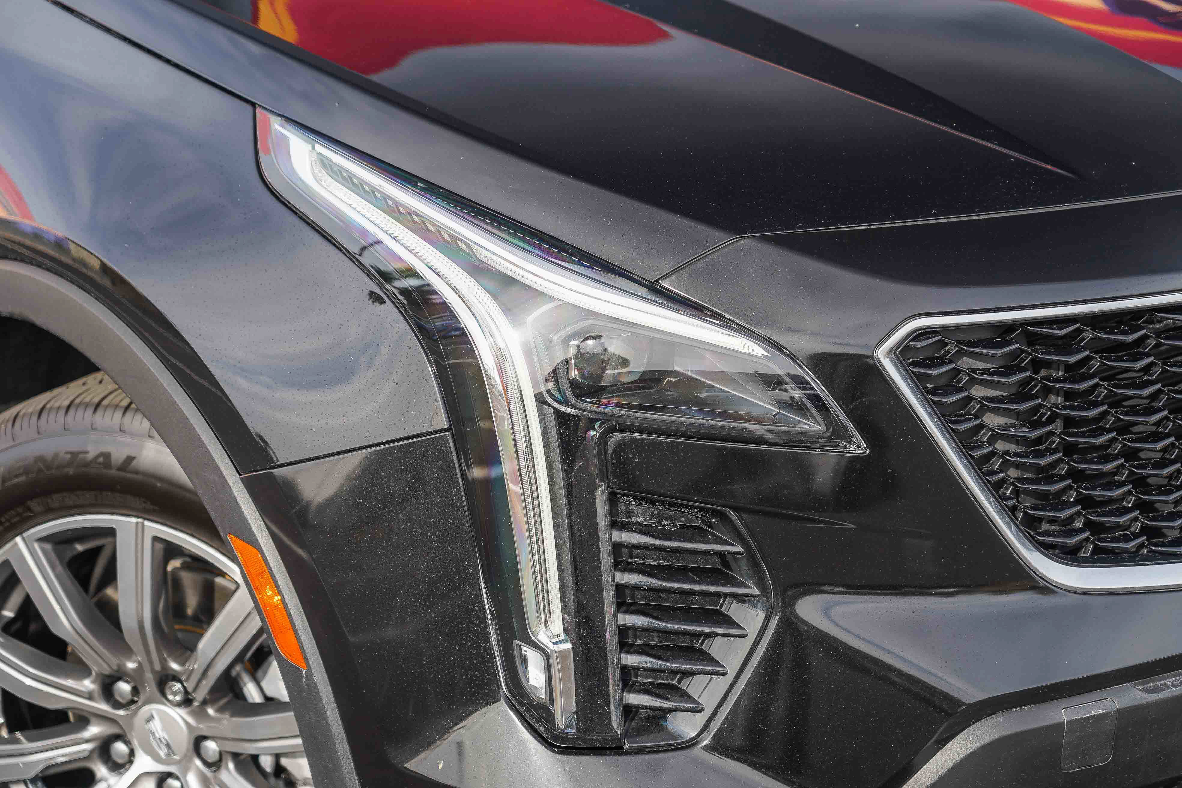 Used 2022 Cadillac XT4 Sport image 2
