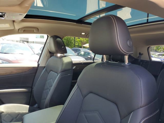 Certified 2025 Volkswagen Atlas SE w/ Panoramic Sunroof Package FWD image 16