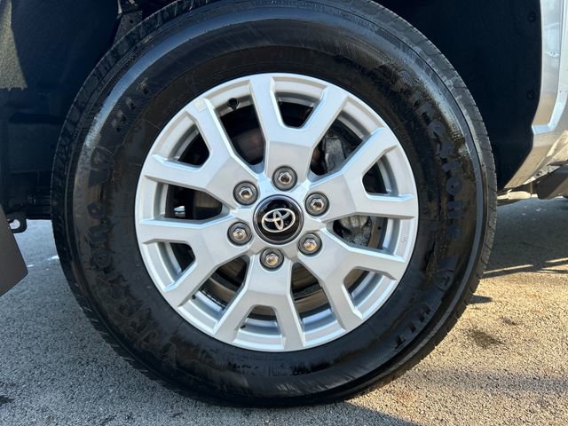 Certified 2024 Toyota Tacoma SR5 image 27