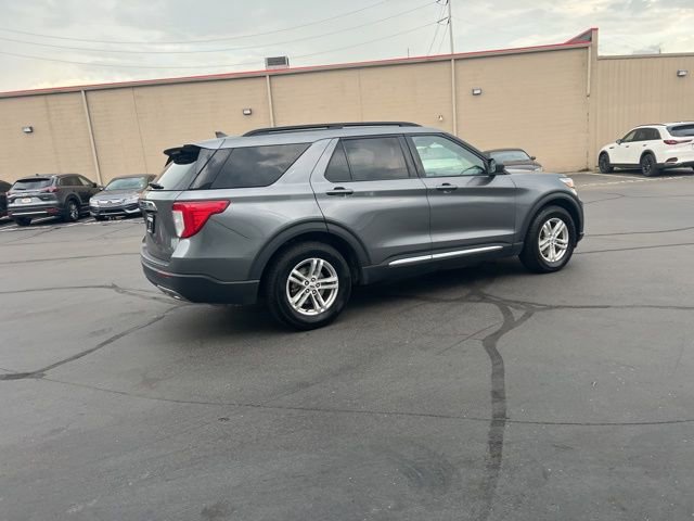 Used 2023 Ford Explorer XLT w/ Equipment Group 202A image 7