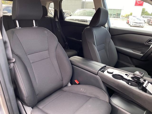 New 2026 Nissan Rogue S image 9