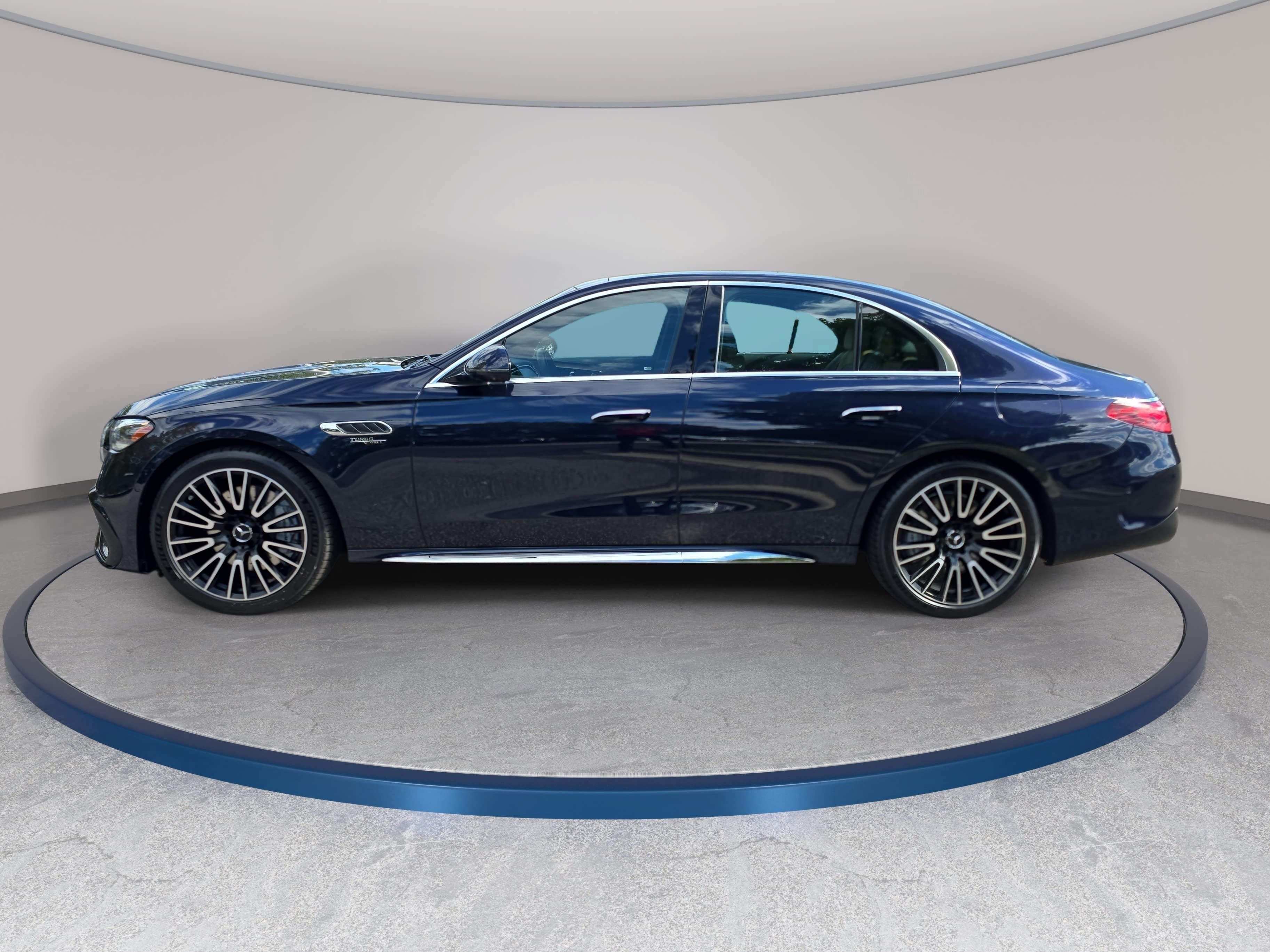 Certified 2025 Mercedes-Benz E 53 AMG e 4MATIC Sedan image 8