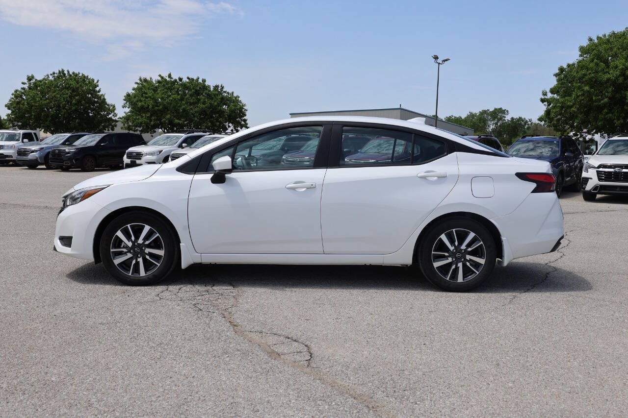 Used 2025 Nissan Versa SV w/ Trunk Package FWD image 8