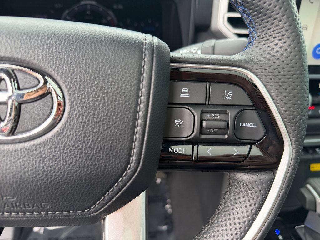 Used 2022 Toyota Tundra Platinum AWD/4WD image 23