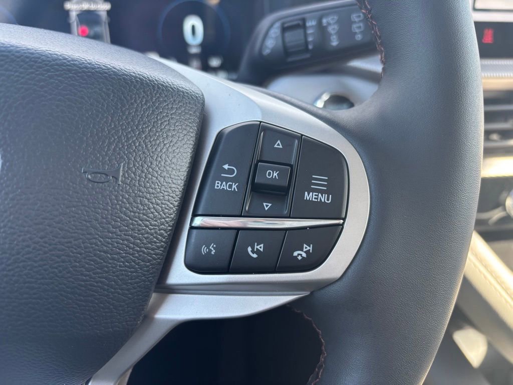 Used 2026 Ford Explorer Active w/ Active Comfort Package AWD/4WD image 30