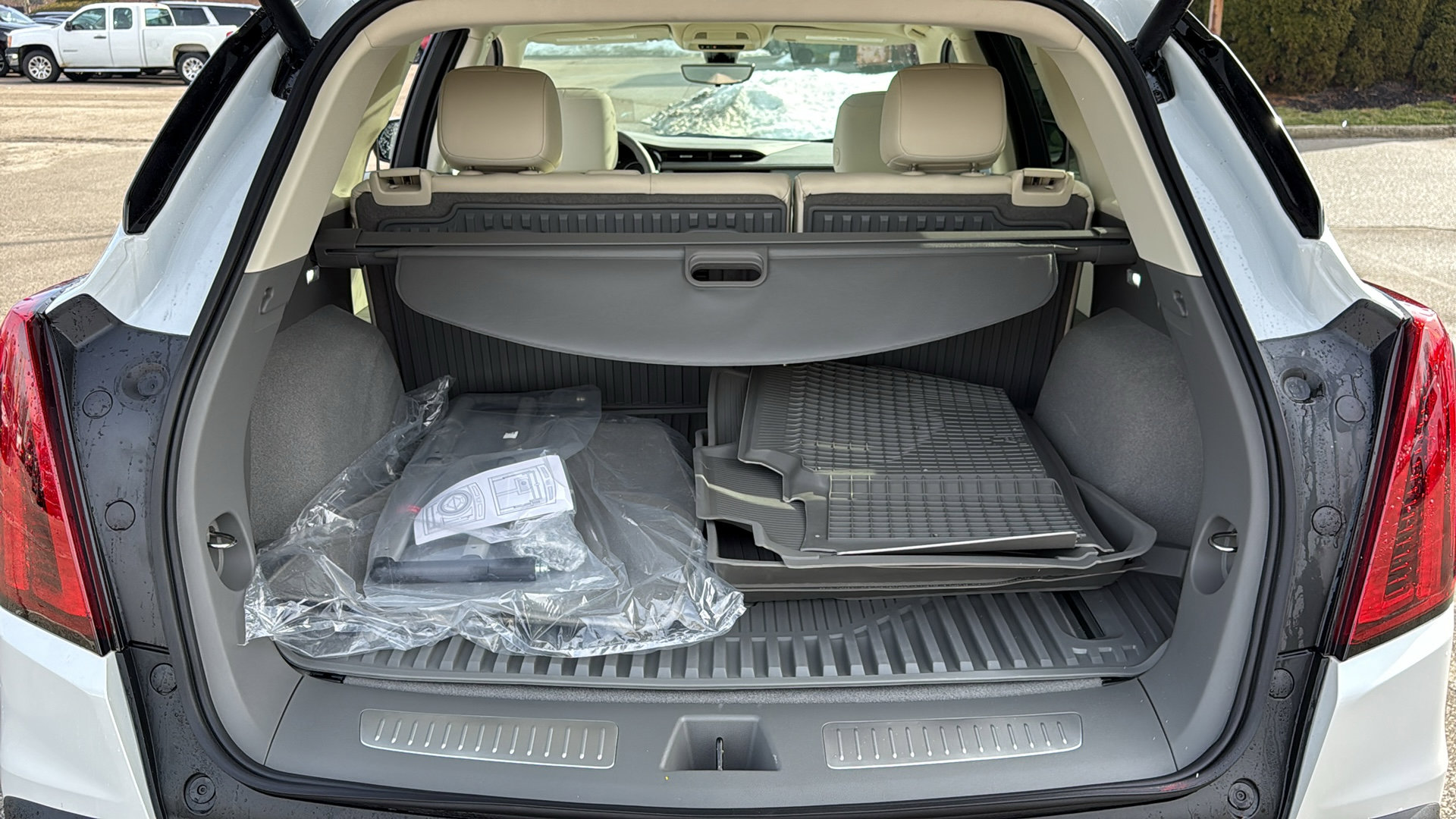 New 2026 Cadillac XT5 Premium Luxury w/ LPO, Floor Liner Package image 33