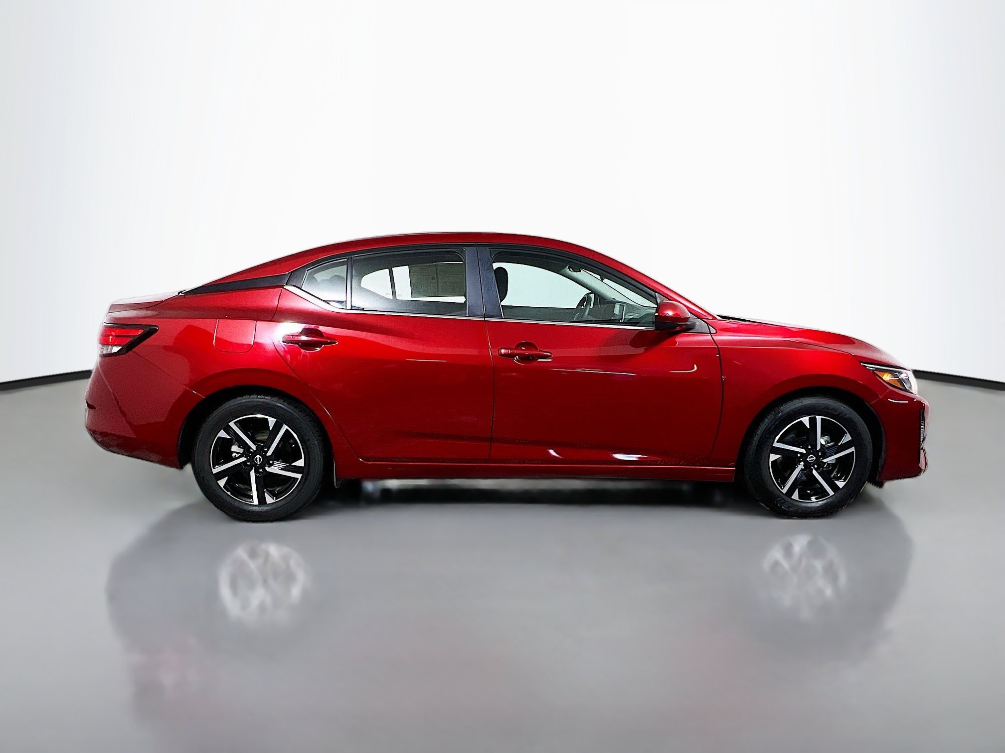 Used 2024 Nissan Sentra SV FWD image 3