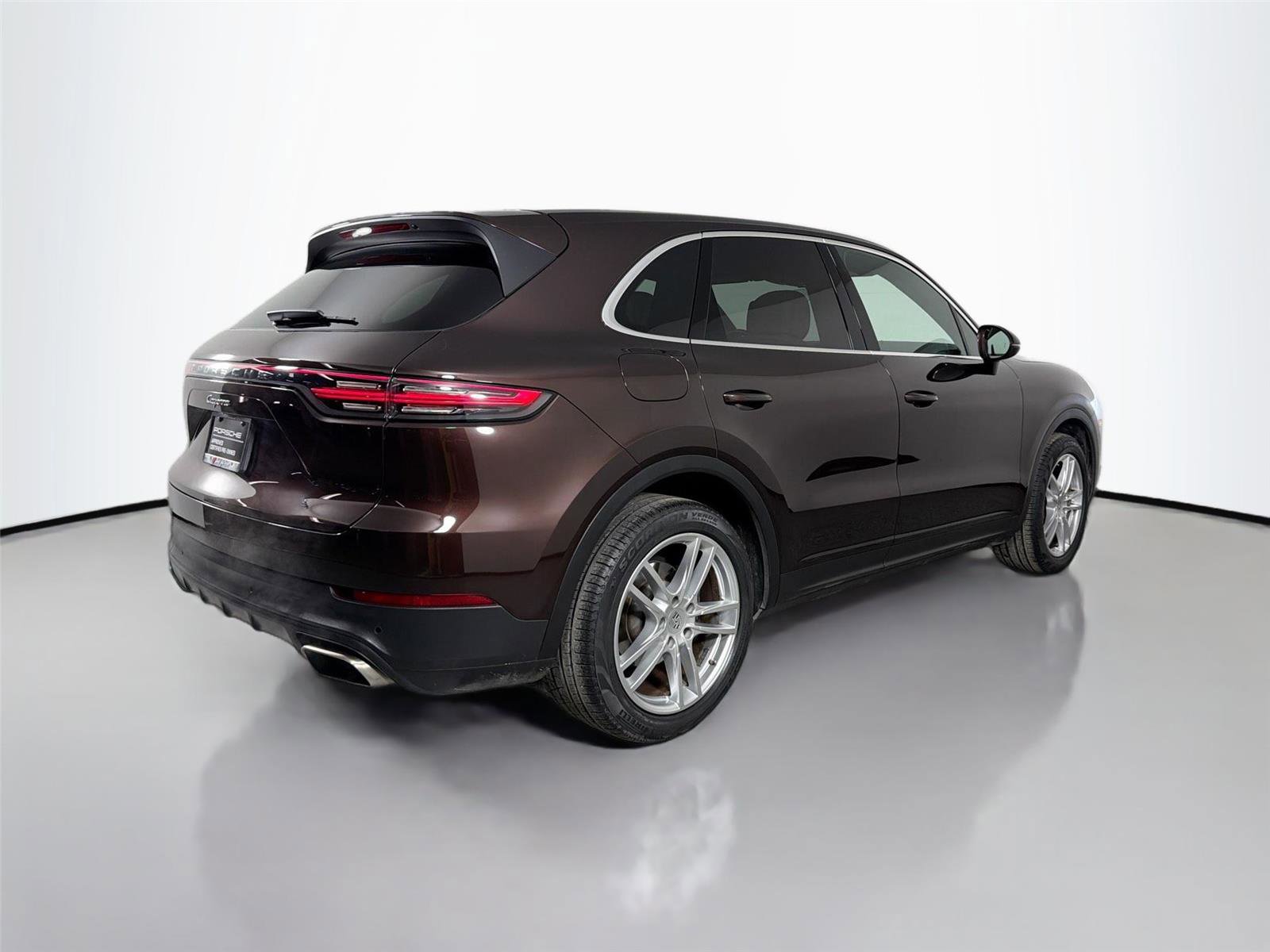 Certified 2022 Porsche Cayenne GTS AWD/4WD image 7