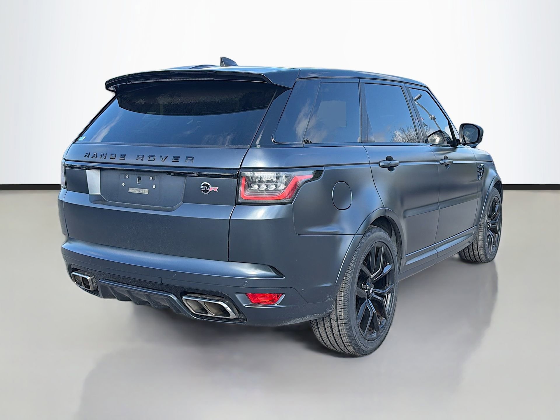 Used 2020 Land Rover Range Rover Sport SVR image 4