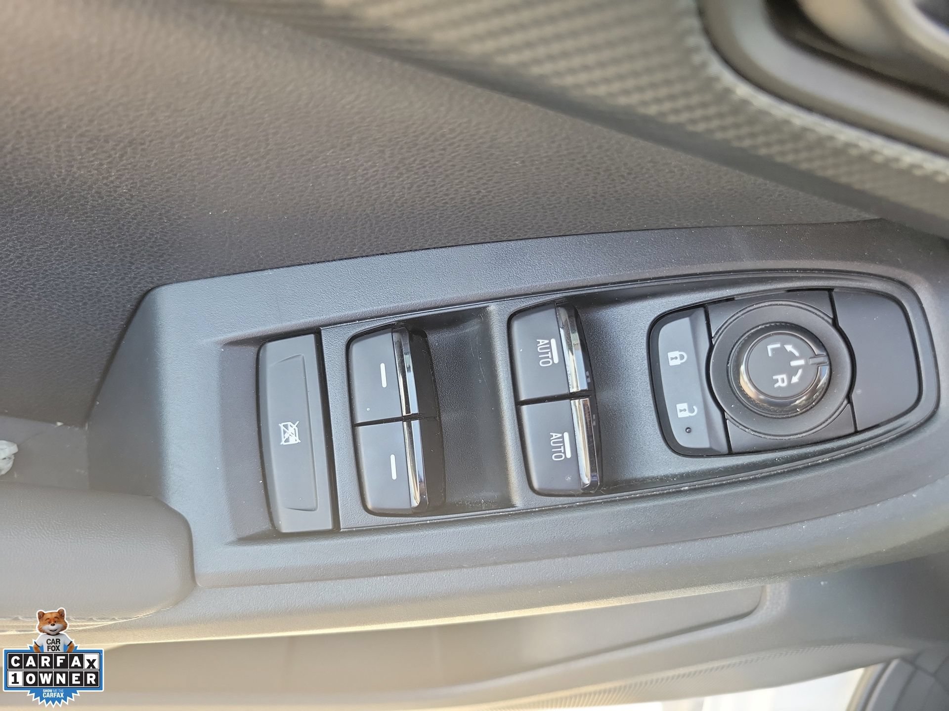 Used 2024 Subaru Crosstrek 2.0i Premium AWD/4WD image 16