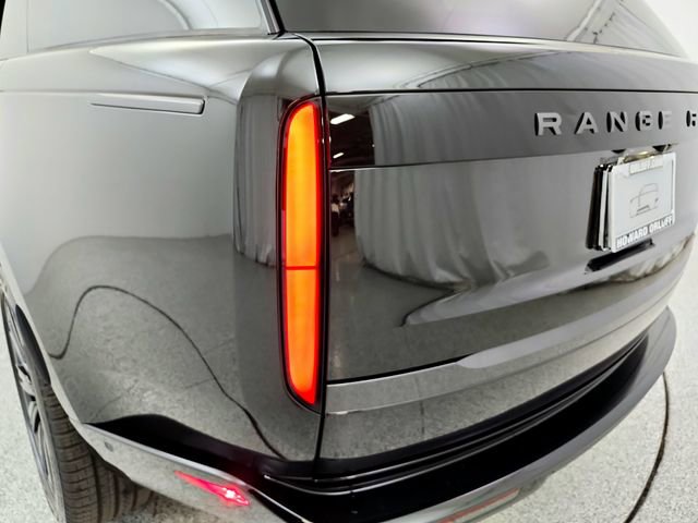 New 2026 Land Rover Range Rover Long Wheelbase SE AWD/4WD image 31