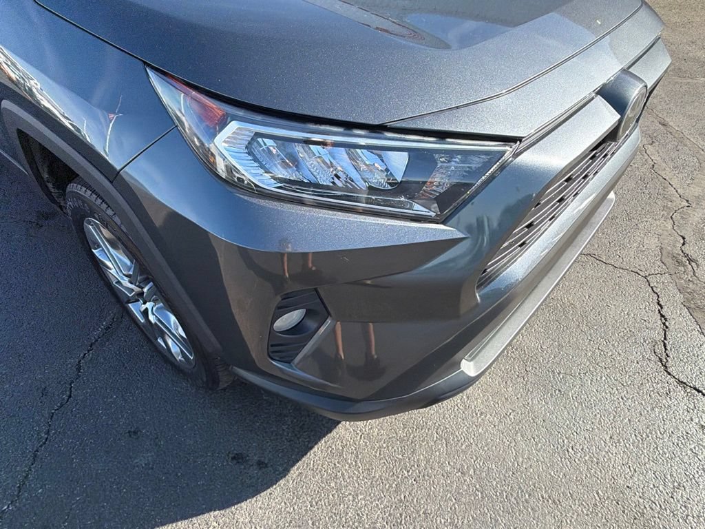 Used 2019 Toyota RAV4 XLE Premium w/ Cold Weather Package AWD/4WD image 14