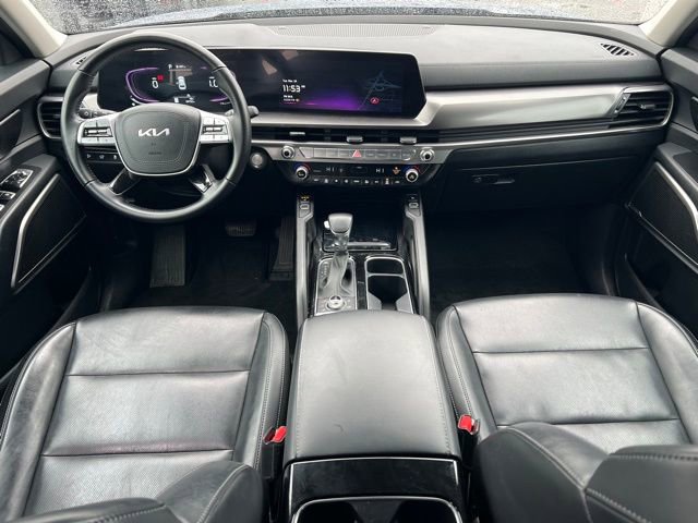 Certified 2025 Kia Telluride S image 12
