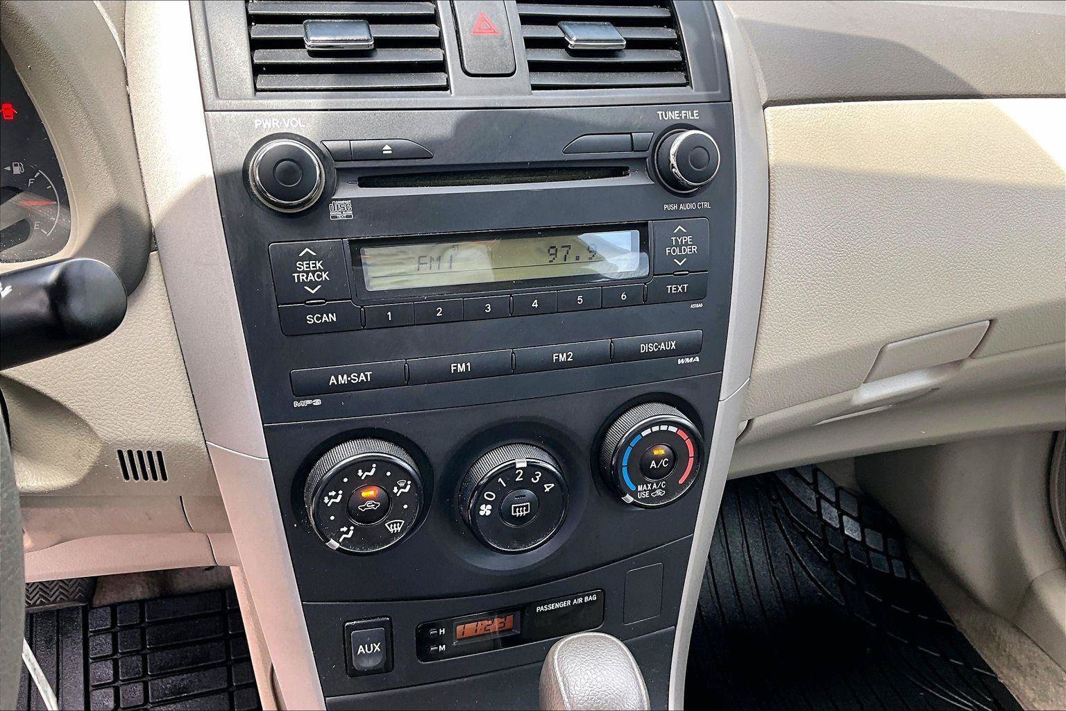 Used 2010 Toyota Corolla LE FWD image 12