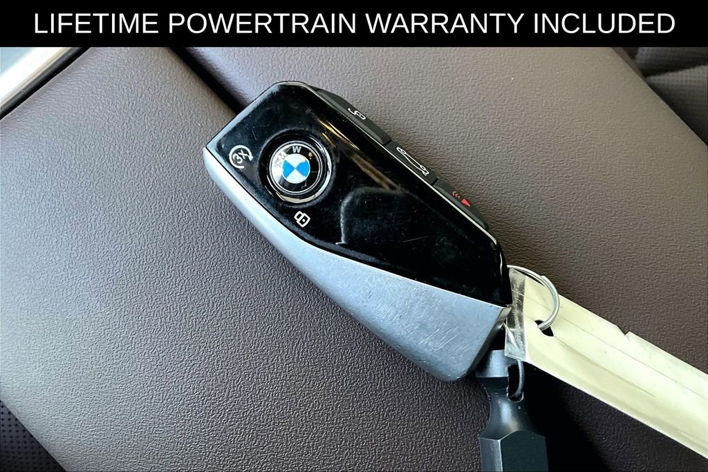 Used 2025 BMW 740i xDrive AWD/4WD image 12