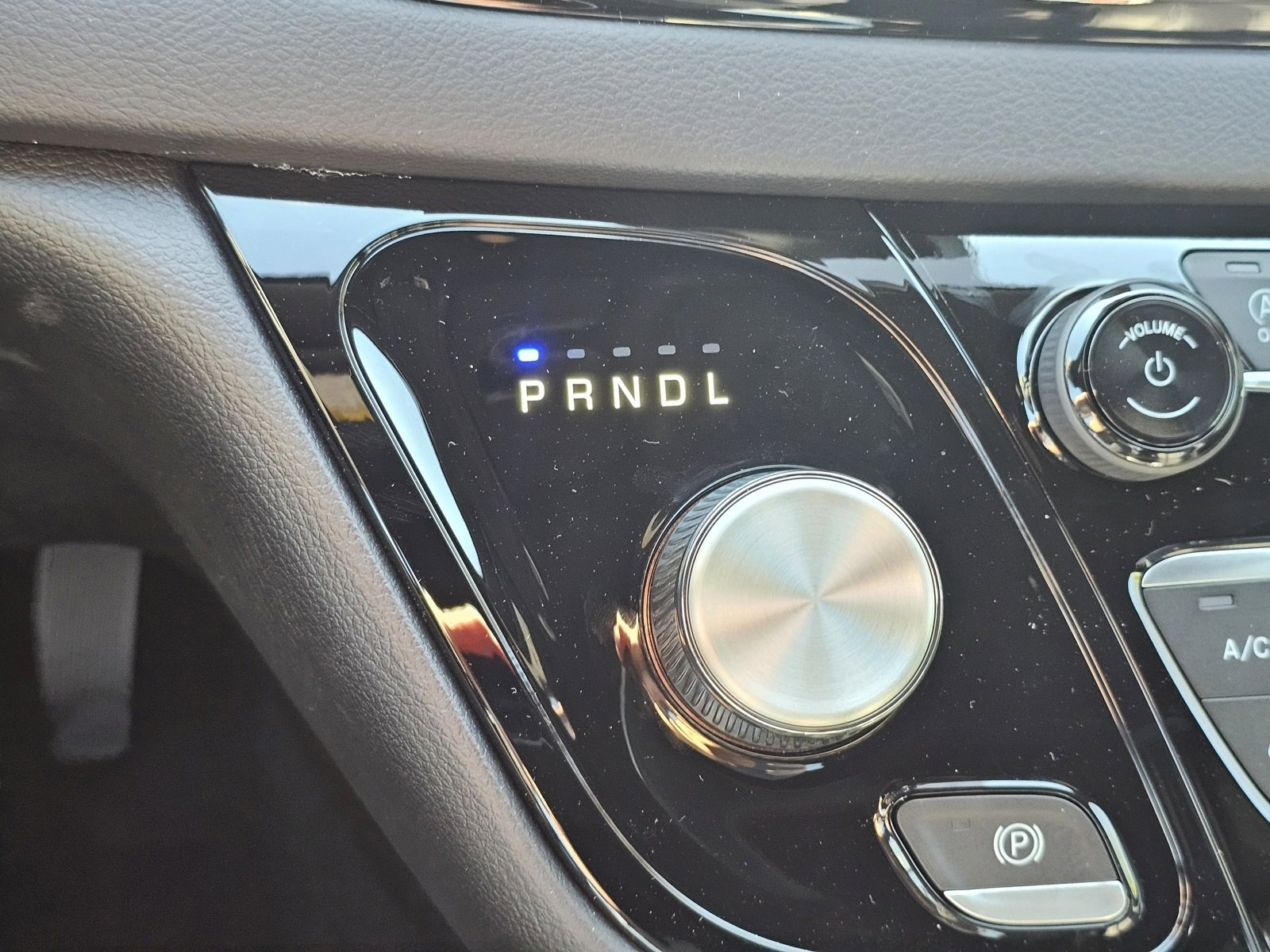 New 2026 Chrysler Voyager LX image 15