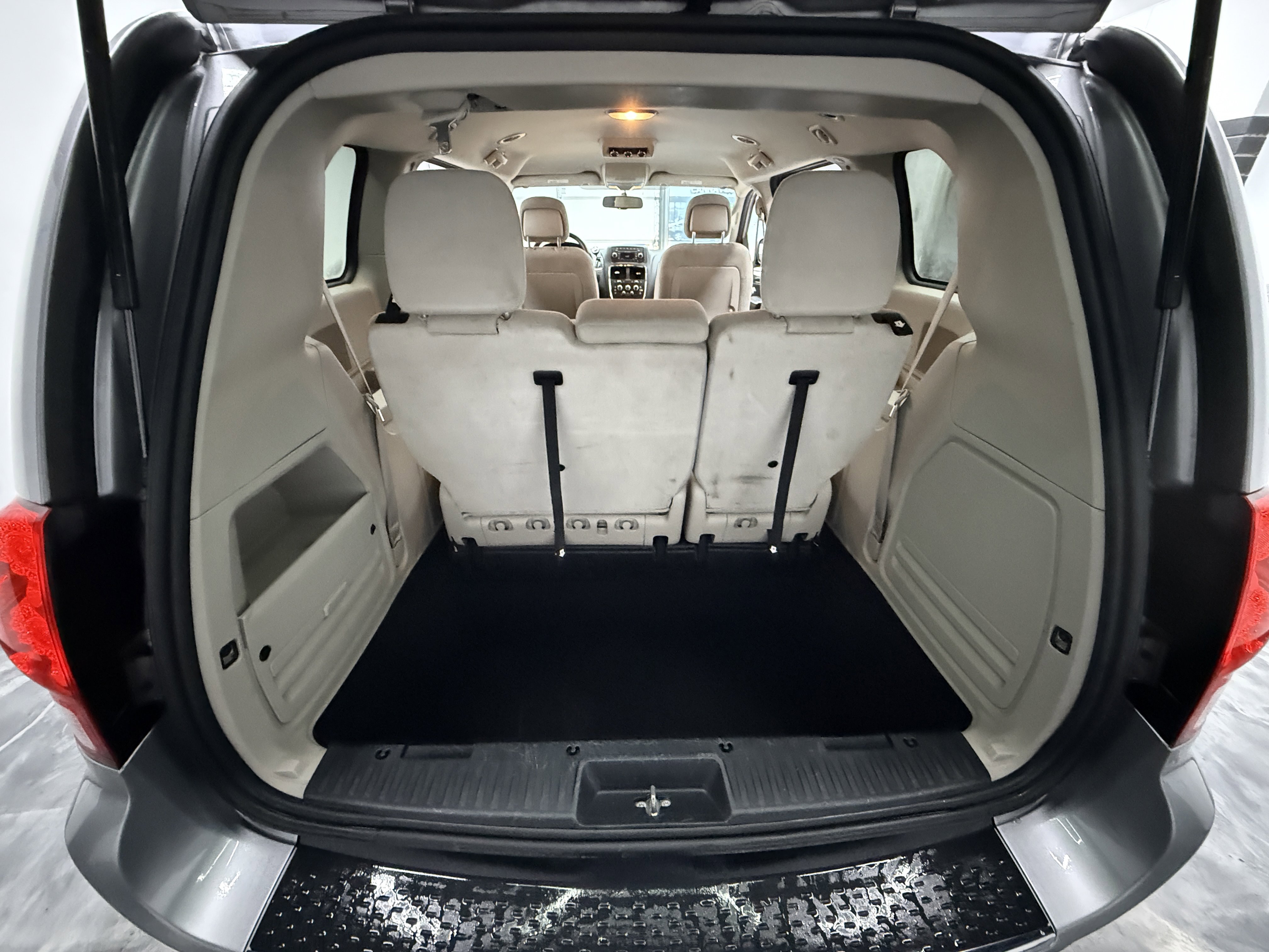 Used 2017 Dodge Grand Caravan SE w/ Power Window Group image 20