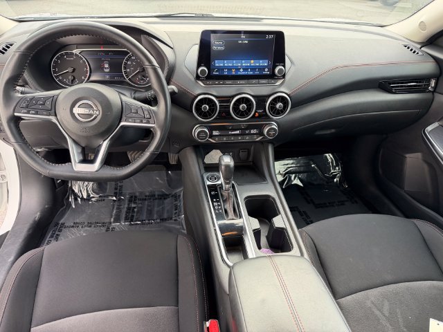 Used 2024 Nissan Sentra SR FWD image 9
