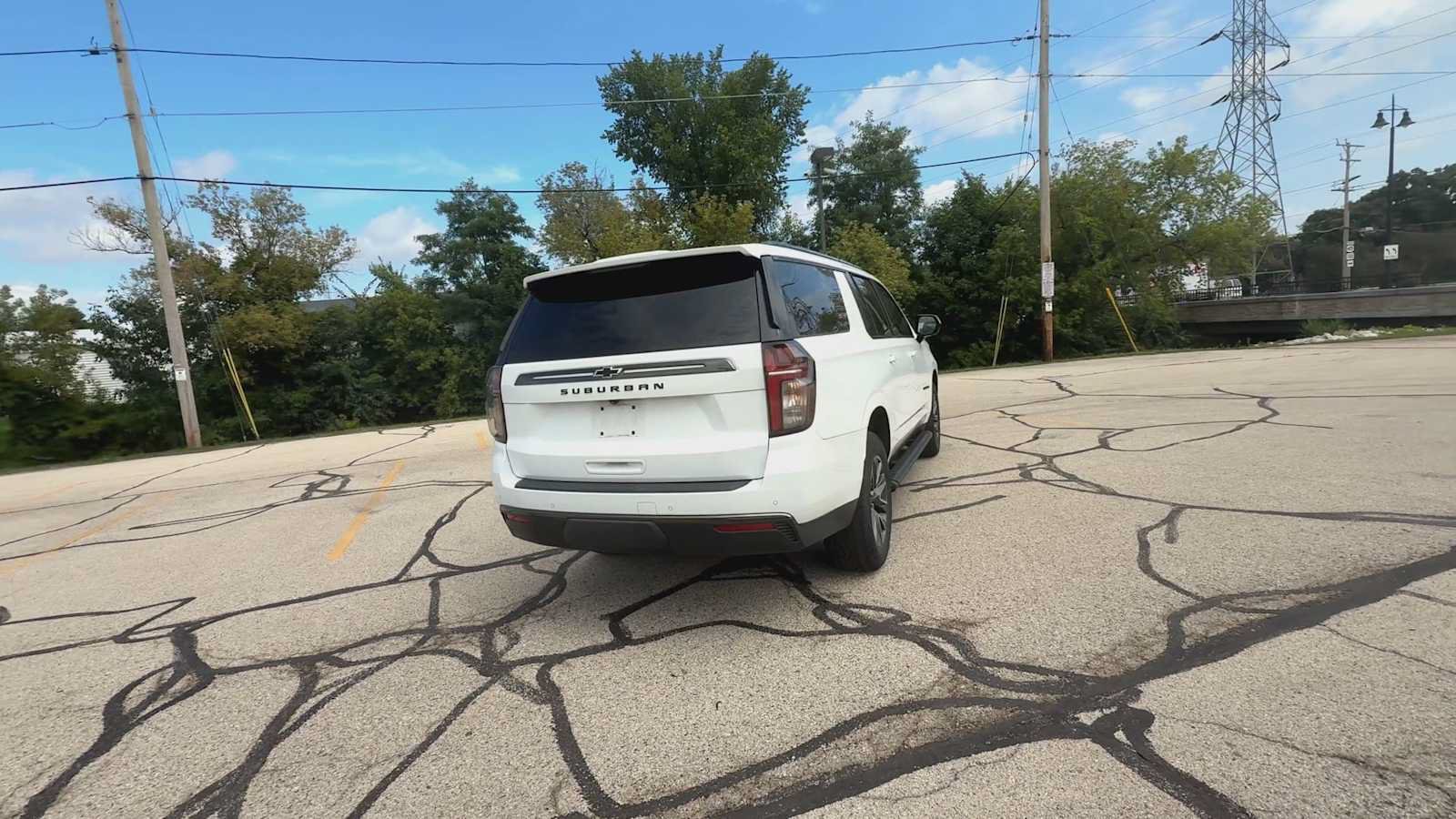 Certified 2021 Chevrolet Suburban Z71 AWD/4WD image 7