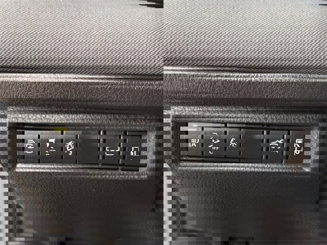 Used 2025 Toyota Camry LE image 25