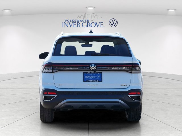 New 2026 Volkswagen Taos SE AWD/4WD image 3