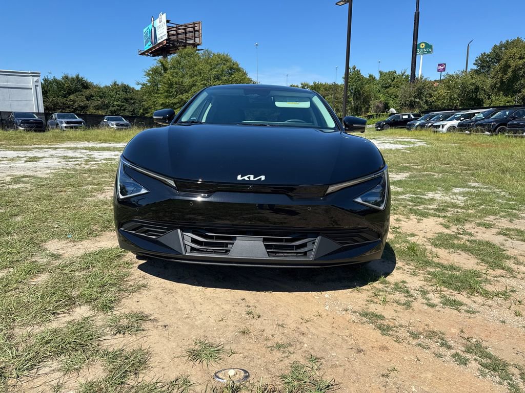 New 2025 Kia EV6 Light w/ Light LR Technology Package image 8