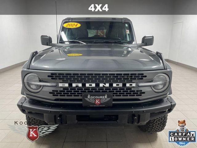 Used 2024 Ford Bronco Badlands image 2