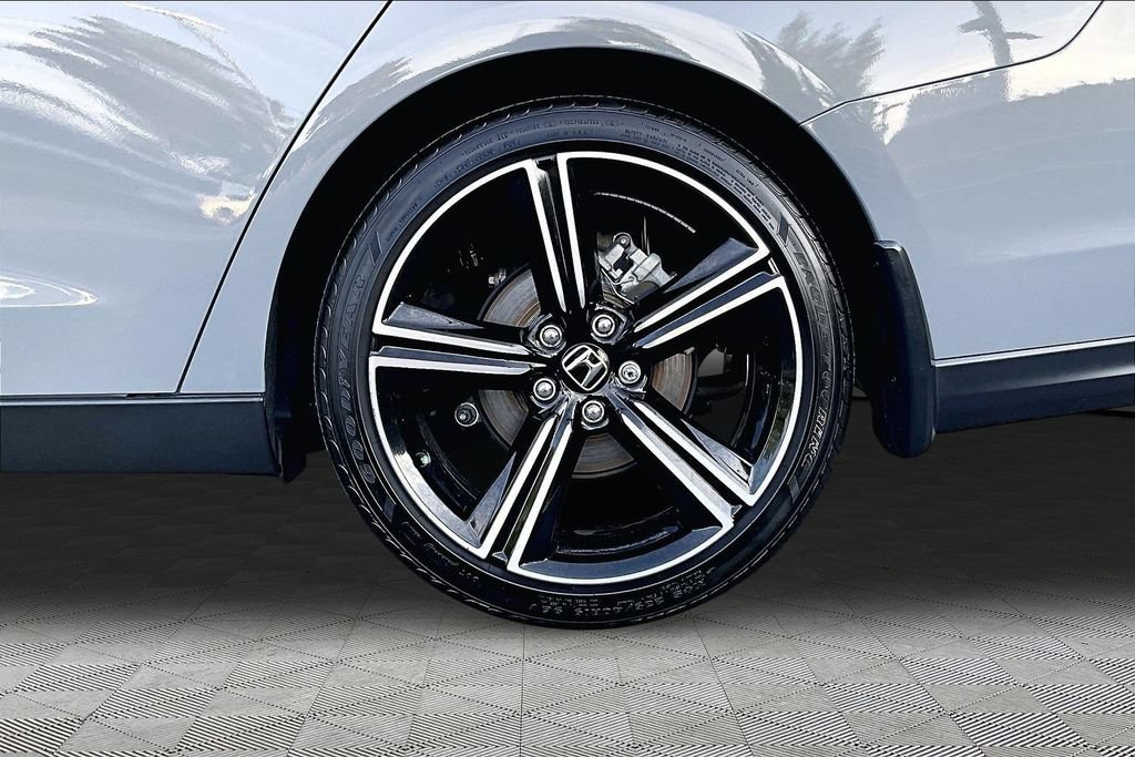 Certified 2025 Honda Accord Sport image 22