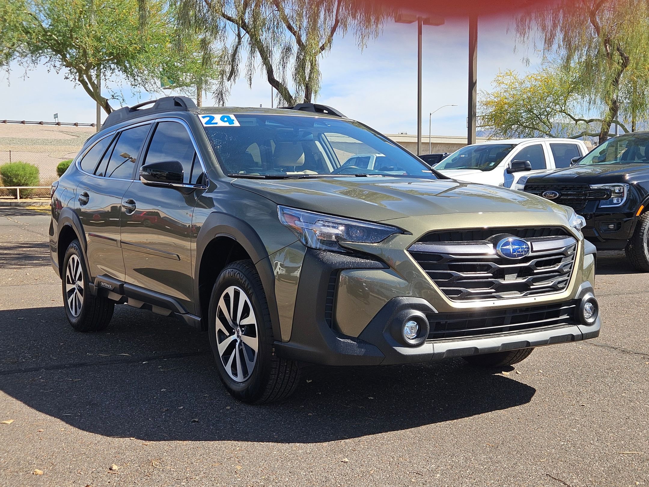 Used 2024 Subaru Outback Premium image 3