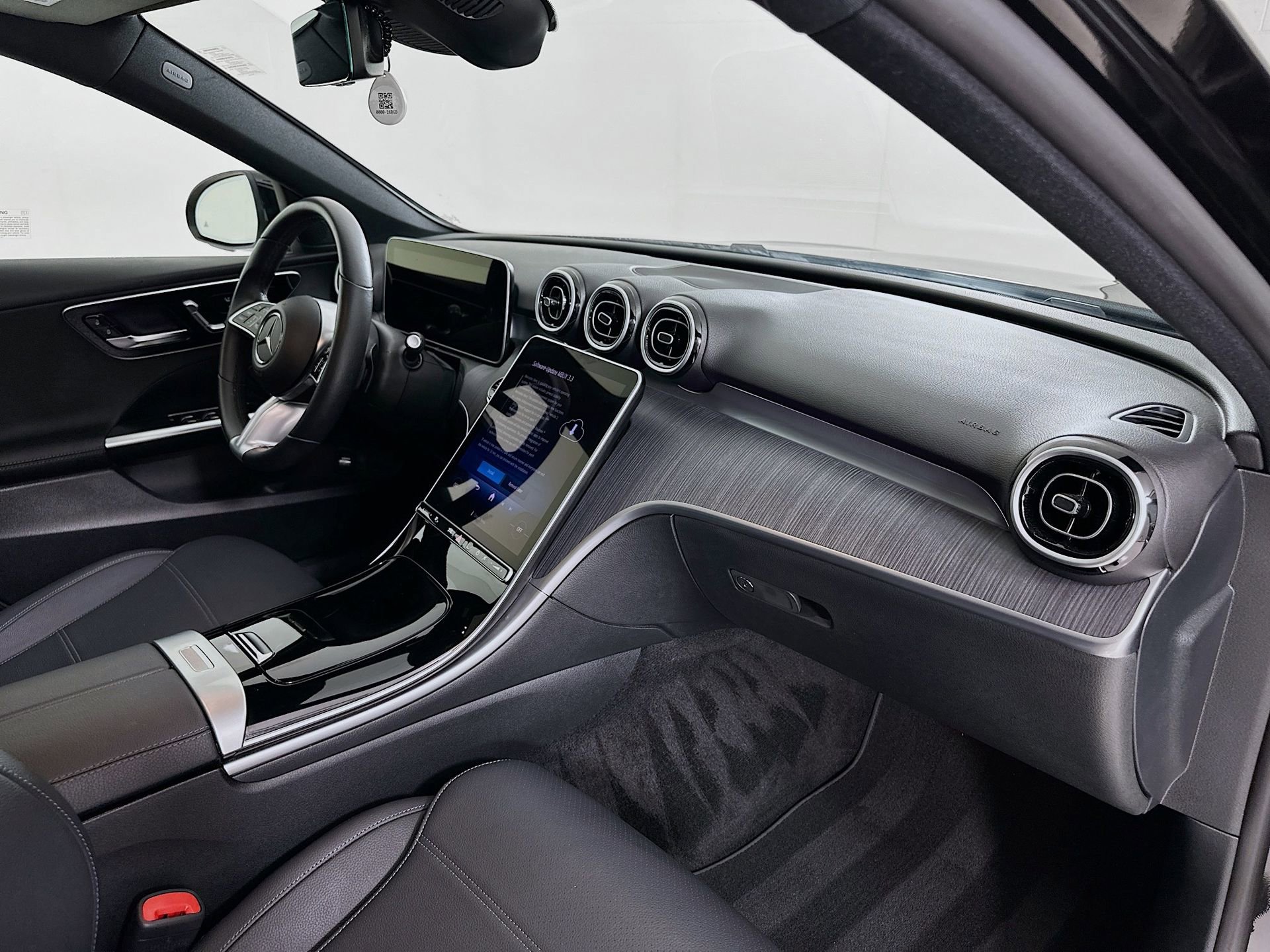 Certified 2025 Mercedes-Benz C 300 Sedan image 31