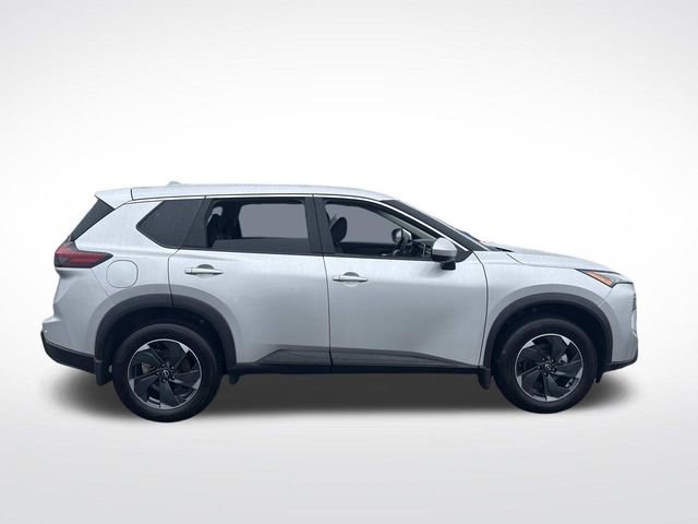 Used 2025 Nissan Rogue SV image 9