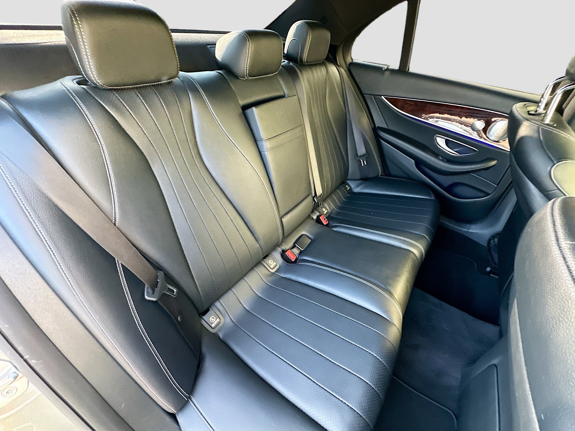 Used 2017 Mercedes-Benz E 300 image 30