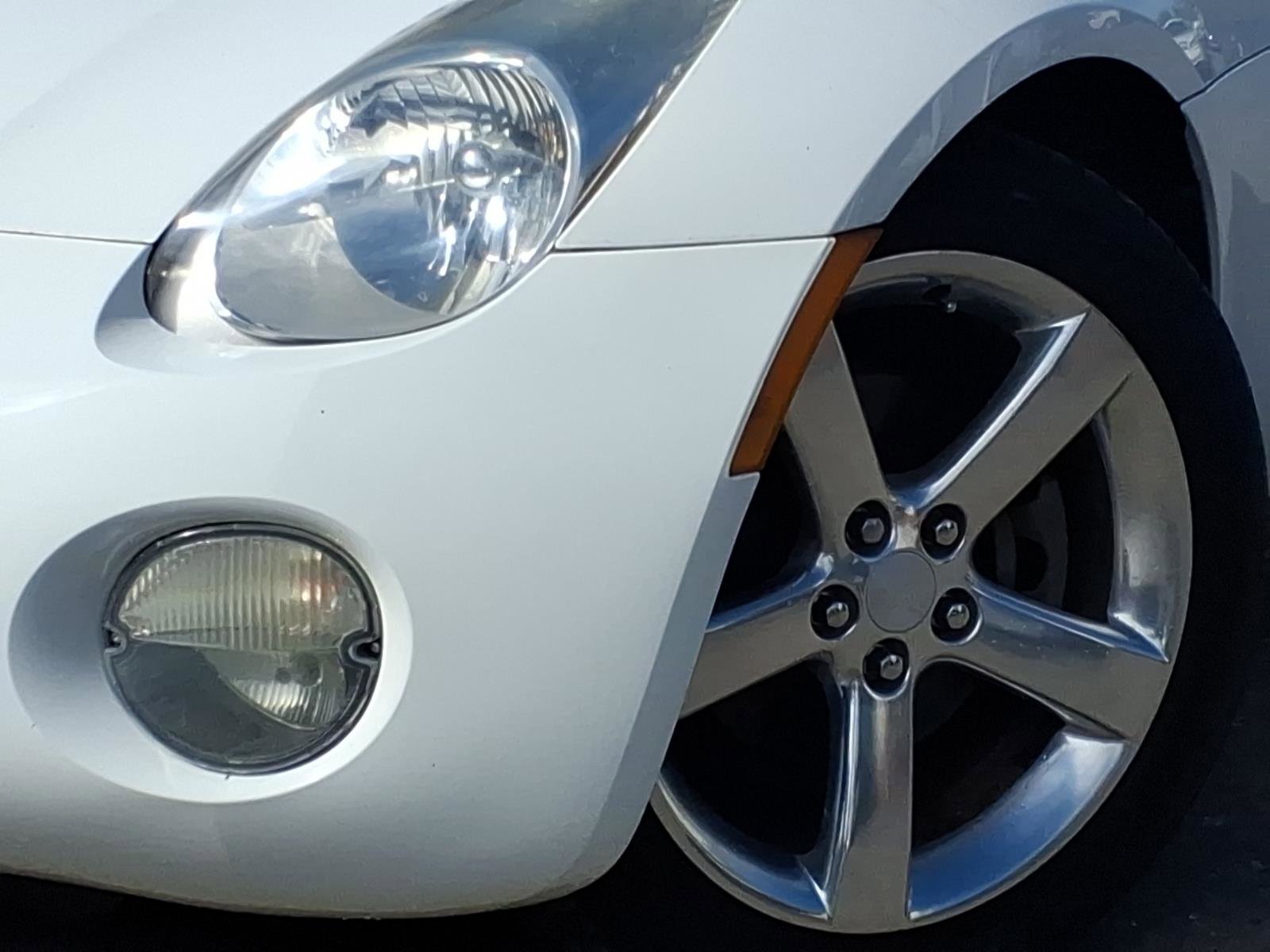 Used 2006 Pontiac Solstice Convertible w/ Premium Package image 5